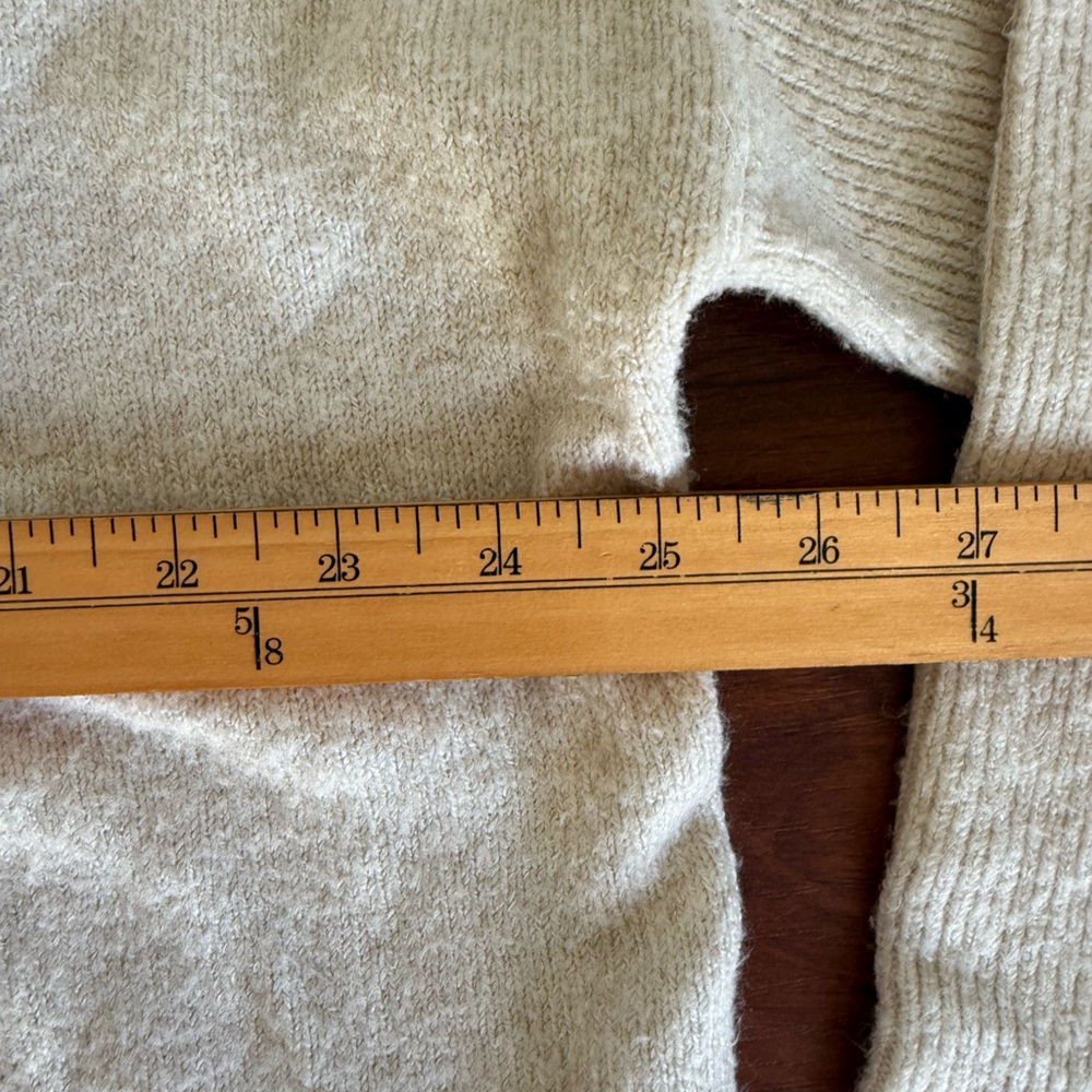 American Eagle Crop Cream Sweater with Button‎ Detail - Picture 4 of 7